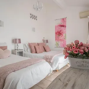Le Méditerranée Hotel
